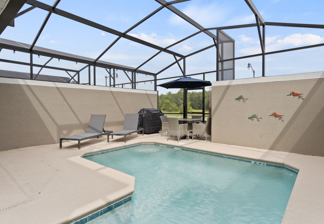 Townhouse in Kissimmee - Restful Townhouse 4Bed/3Bath/Pool/5Min From Disney