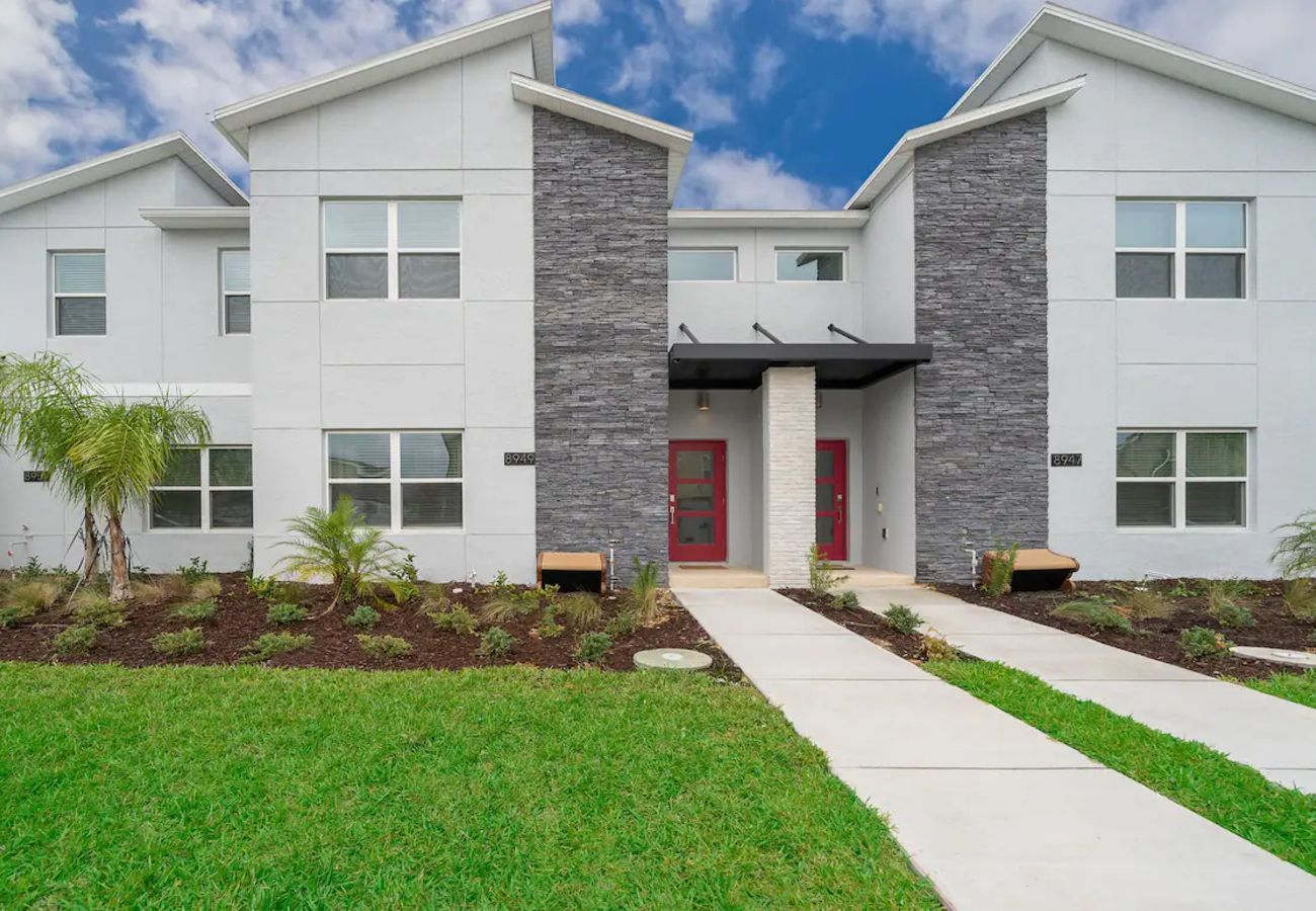 Townhouse in Davenport - Luxury Townhouse 4Beds/3Bath/Pool/18Min From Disney