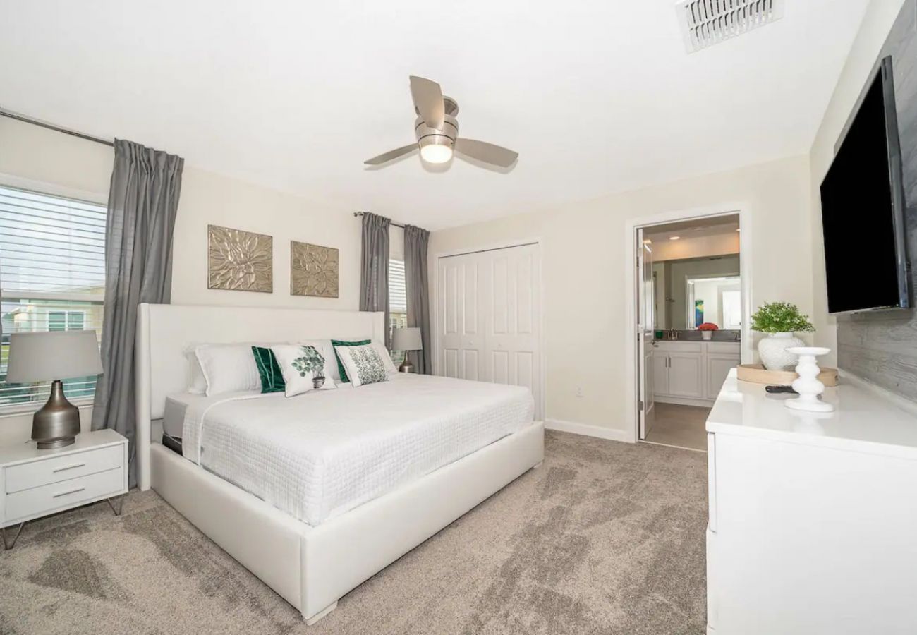 Townhouse in Champions Gate - Wonderful Townhouse 4Beds/3Bath/Pool/18Min From Disney