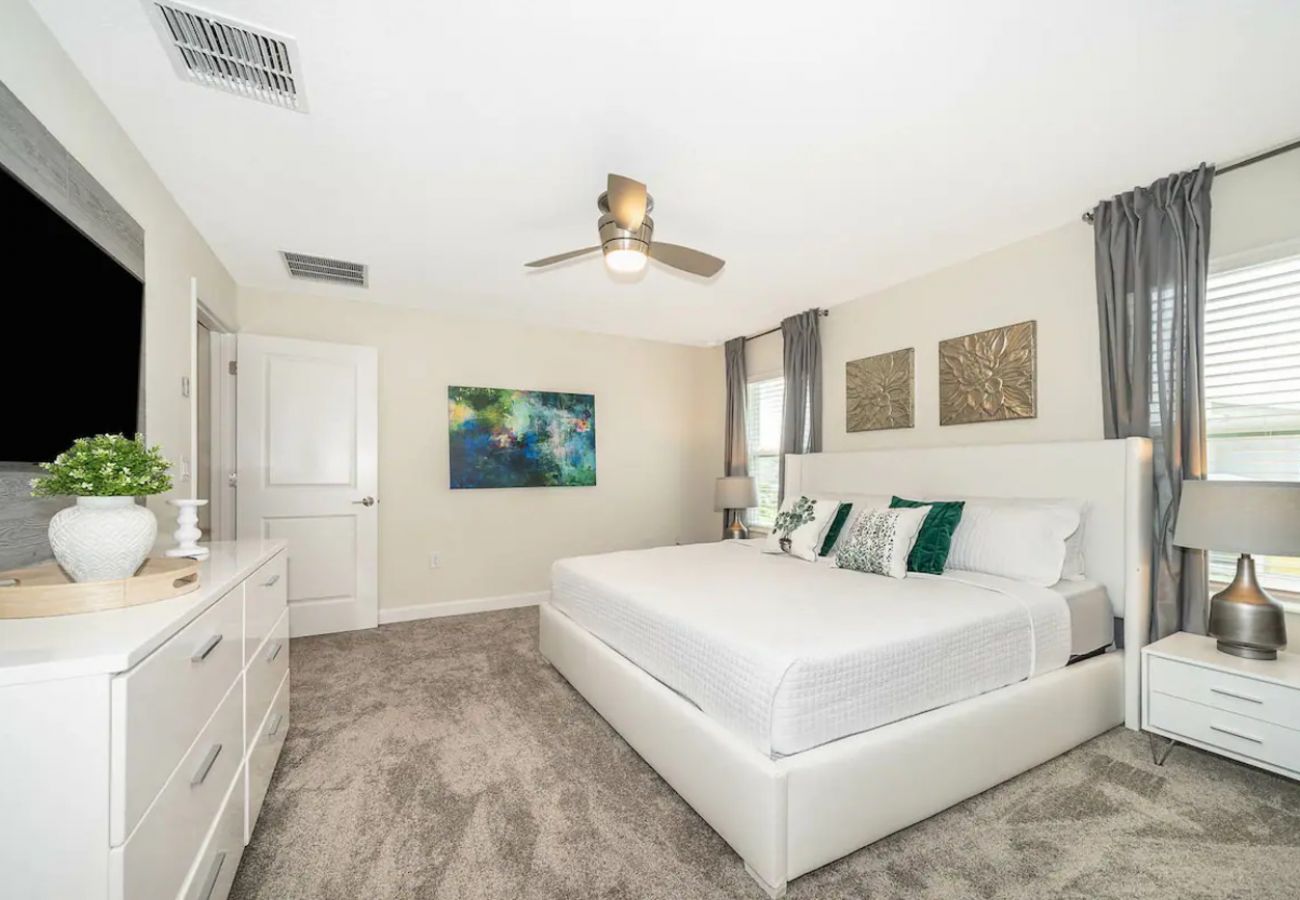 Townhouse in Champions Gate - Wonderful Townhouse 4Beds/3Bath/Pool/18Min From Disney
