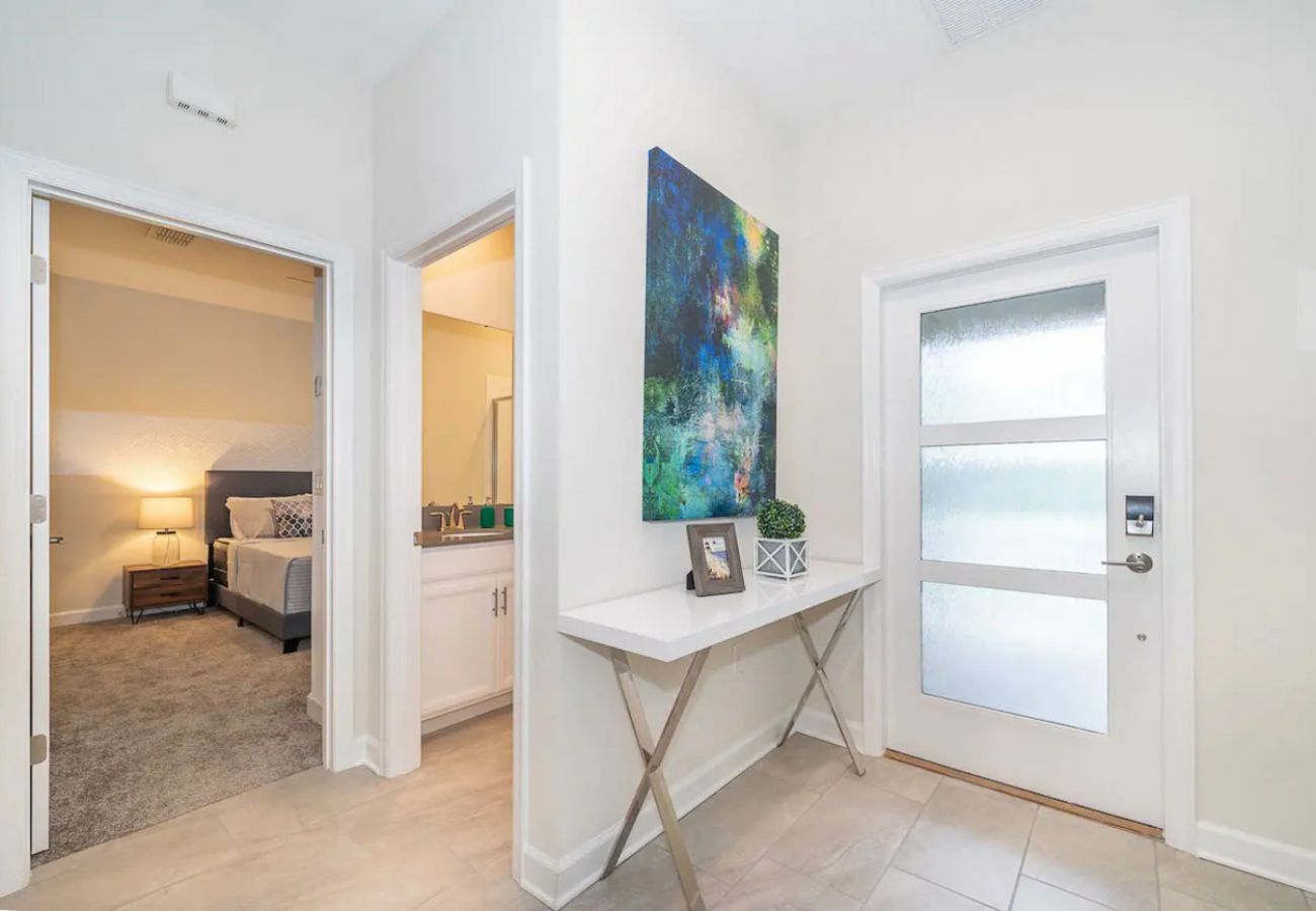 Townhouse in Champions Gate - Wonderful Townhouse 4Beds/3Bath/Pool/18Min From Disney