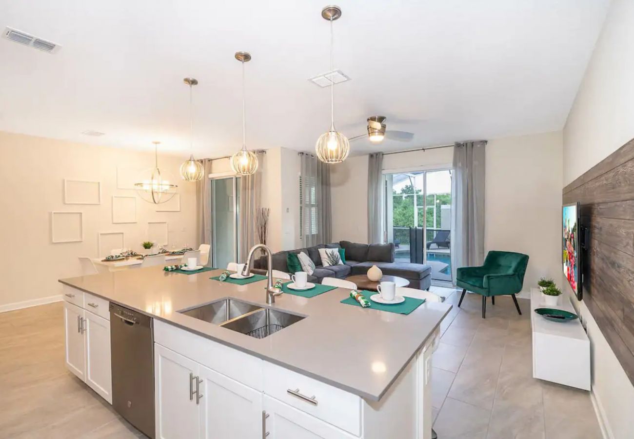 Townhouse in Champions Gate - Wonderful Townhouse 4Beds/3Bath/Pool/18Min From Disney