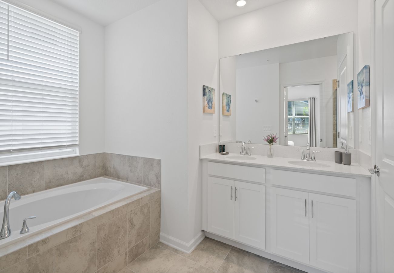 Apartment in Davenport - Amazing Condo 2Beds/2Baths/18Min From Disney