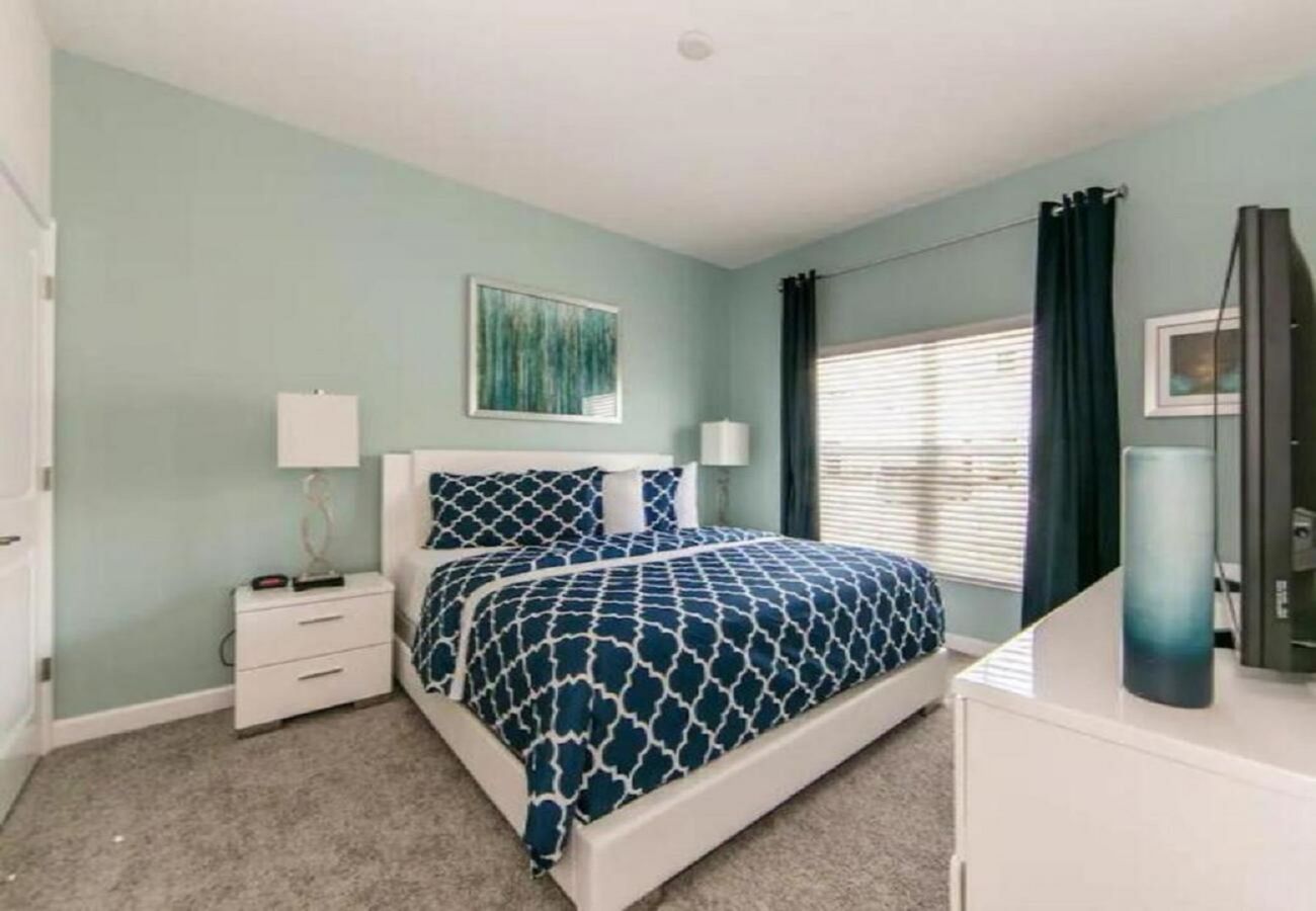Townhouse in Kissimmee - Enjoyable Townhouse 4Bed/3Bath/Pool/5Min From Disney