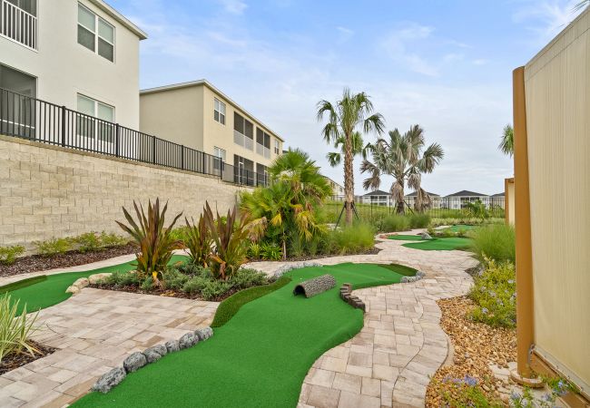 Townhouse in Davenport - Delightful Townhouse 4Beds/3Bath/Pool/18Min From Disney Townhouse in Davenport - Delightful Townhouse 4Beds/3Bath/Pool/18Min From Disney