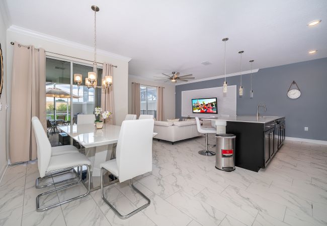 Townhouse in Davenport - Delightful Townhouse 4Beds/3Bath/Pool/18Min From Disney Townhouse in Davenport - Delightful Townhouse 4Beds/3Bath/Pool/18Min From Disney