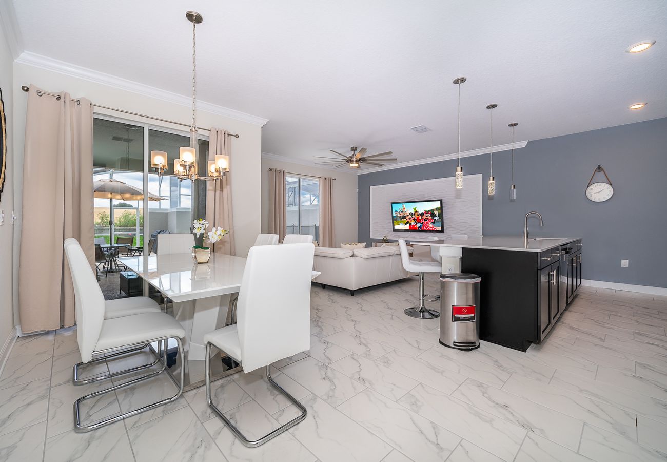 Townhouse in Davenport - Delightful Townhouse 4Beds/3Bath/Pool/18Min From Disney