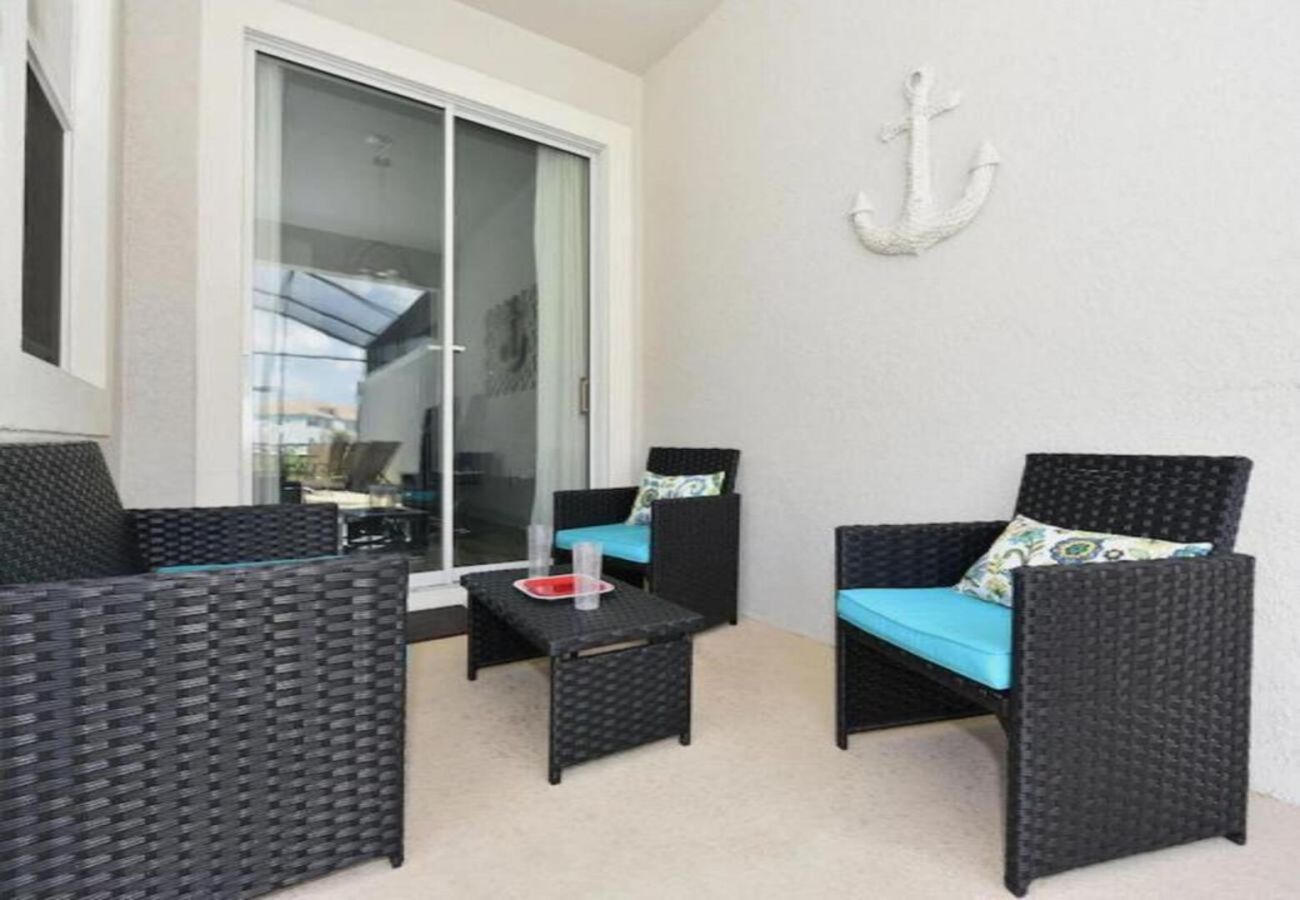 Townhouse in Kissimmee - Elegant Townhouse 4Bed/3Bath/Pool/5Min From Disney