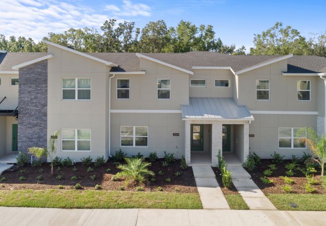 Townhouse in Kissimmee - Brand New Townhouse 4Bed/3Bath/Pool/5Min Disney Townhouse in Kissimmee - Brand New Townhouse 4Bed/3Bath/Pool/5Min Disney