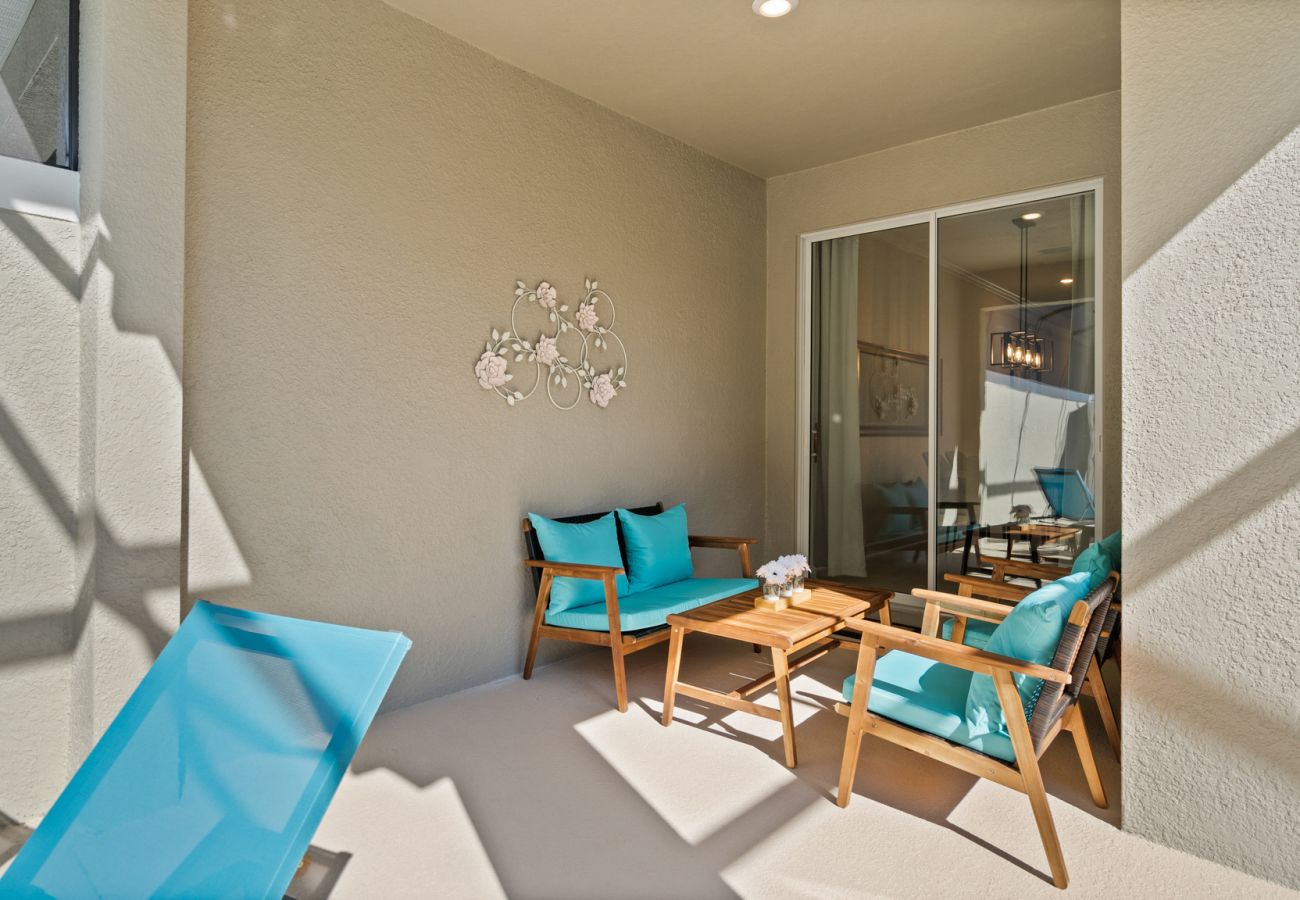 Townhouse in Kissimmee - Brand New Townhouse 4Bed/3Bath/Pool/5Min Disney