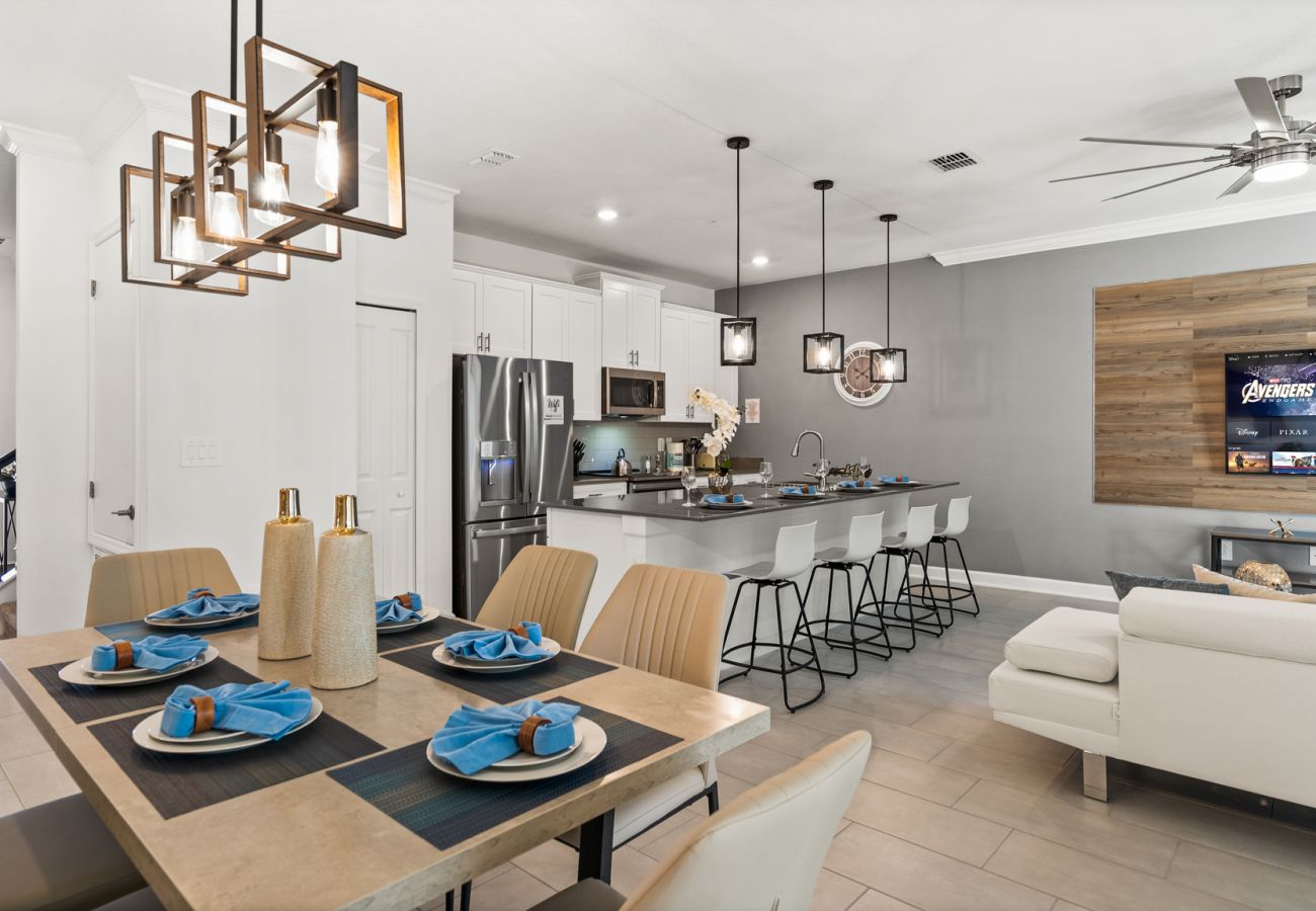 Townhouse in Kissimmee - Brand New Townhouse 4Bed/3Bath/Pool/5Min Disney