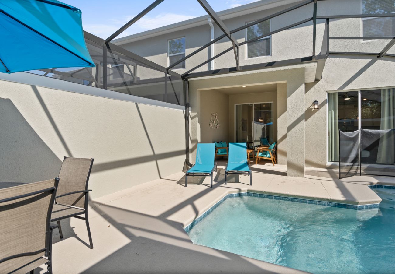 Townhouse in Kissimmee - Brand New Townhouse 4Bed/3Bath/Pool/5Min Disney