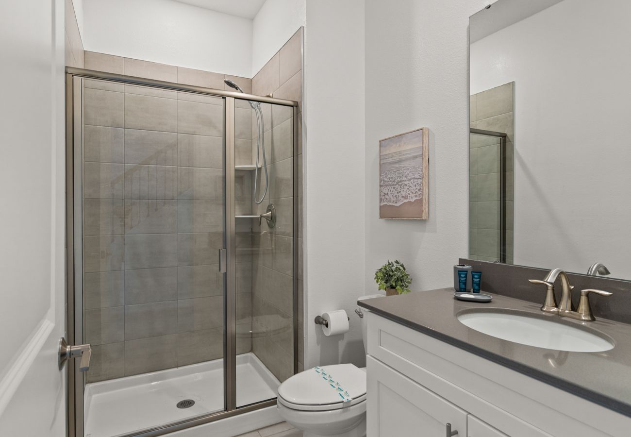 Townhouse in Kissimmee - Brand New Townhouse 4Bed/3Bath/Pool/5Min Disney