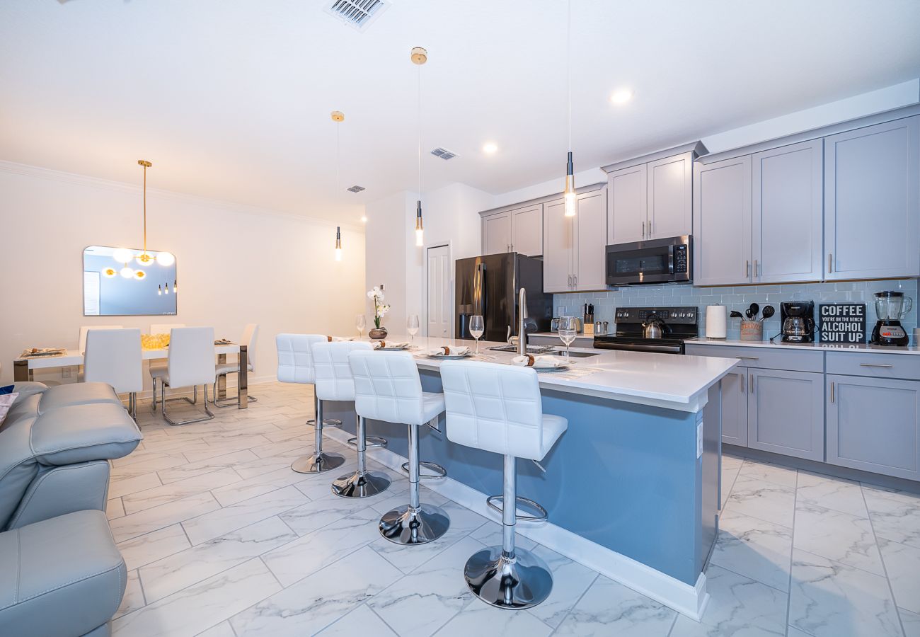 Townhouse in Kissimmee - Decorous Townhouse 4Bed/3Baths/Pool/5Min Disney