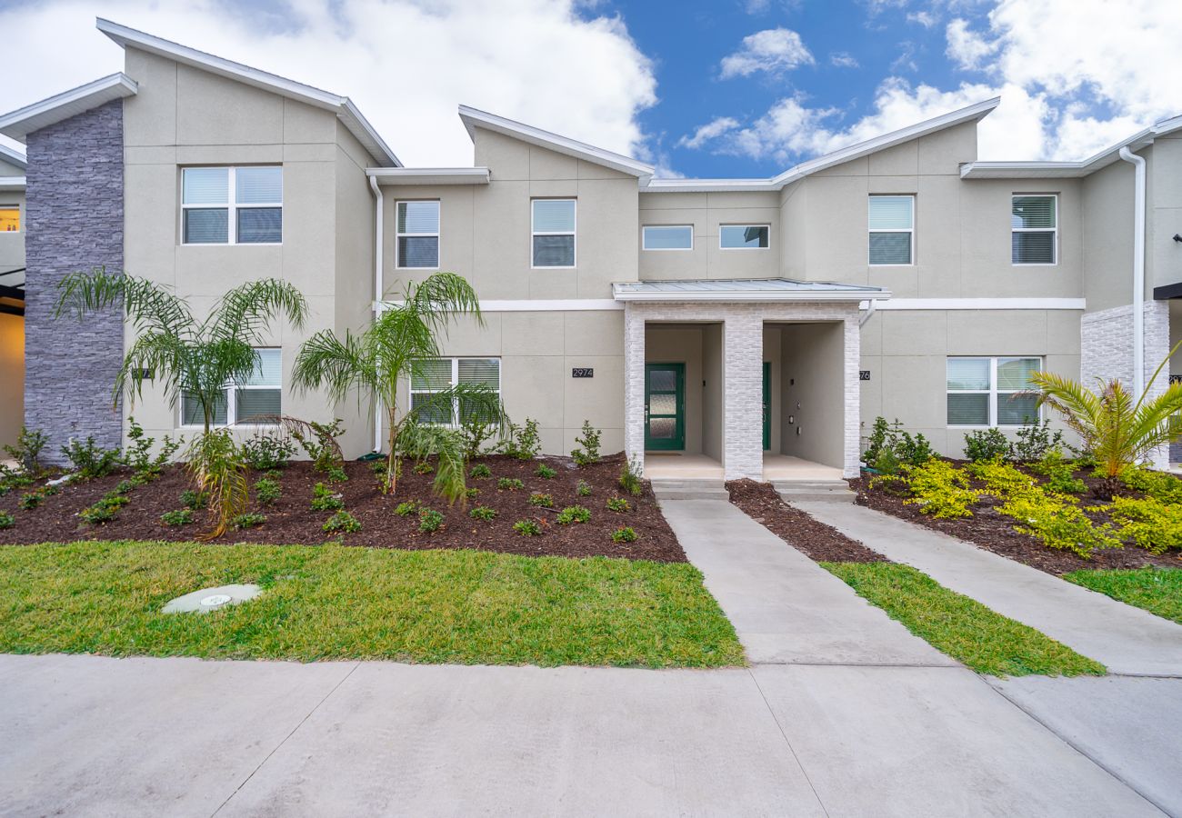 Townhouse in Kissimmee - Decorous Townhouse 4Bed/3Baths/Pool/5Min Disney