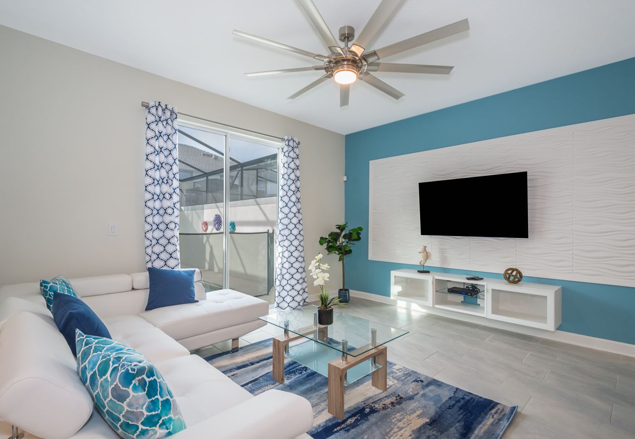 Townhouse in Kissimmee - Adorable Townhouse 4Bed/3Bath/Pool/5Min Disney
