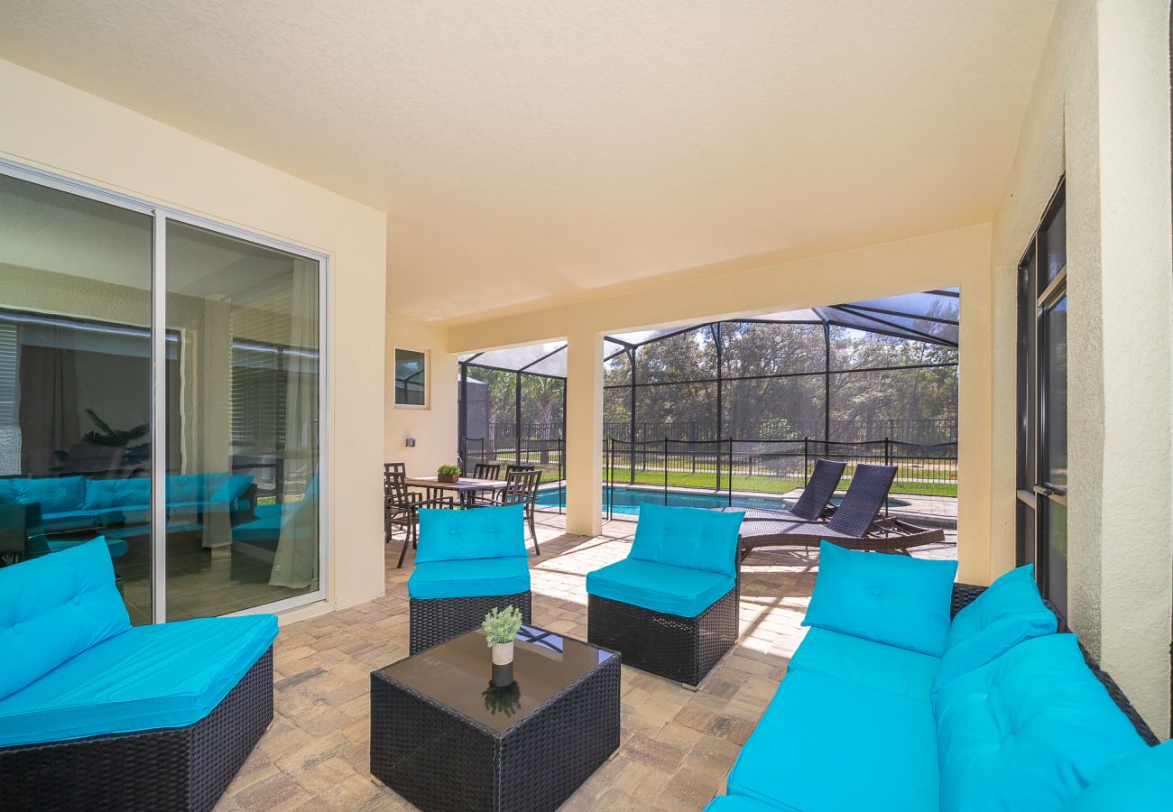 Villa in Kissimmee - Splendour Villa Solara 6Bed/5Bath/Pool/Jacuzzi/18 Min from Disney