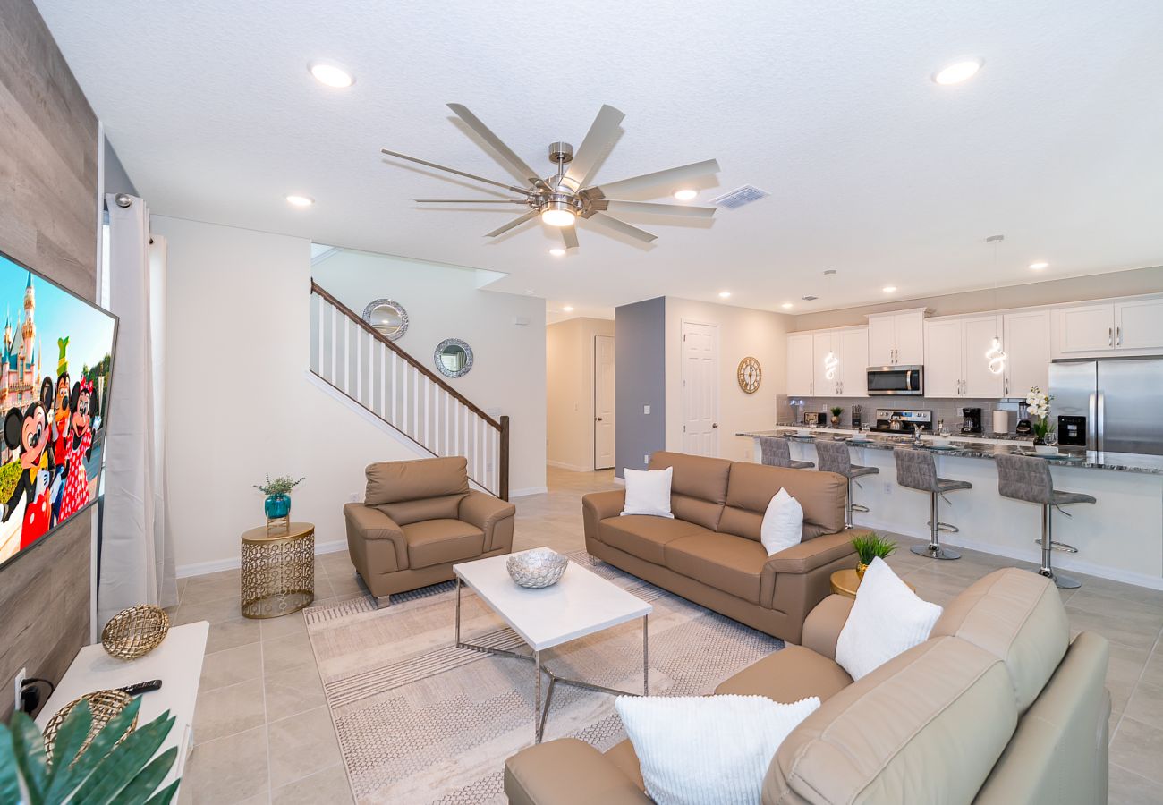 Villa in Kissimmee - Splendour Villa Solara 6Bed/5Bath/Pool/Jacuzzi/18 Min from Disney