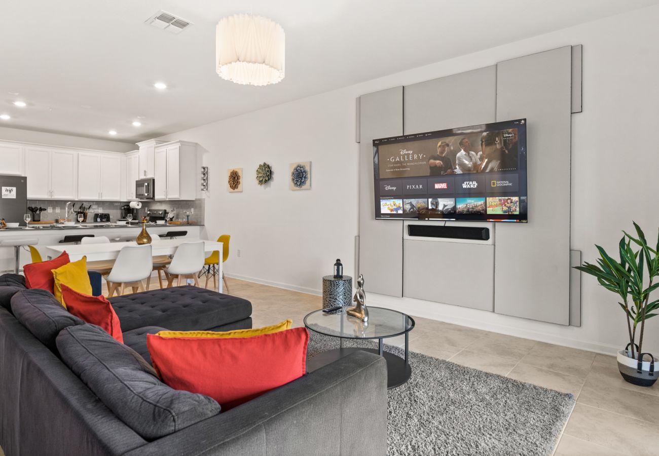 Apartment in Davenport - Stylish Condo 3Beds/2Baths/18Min from Disney