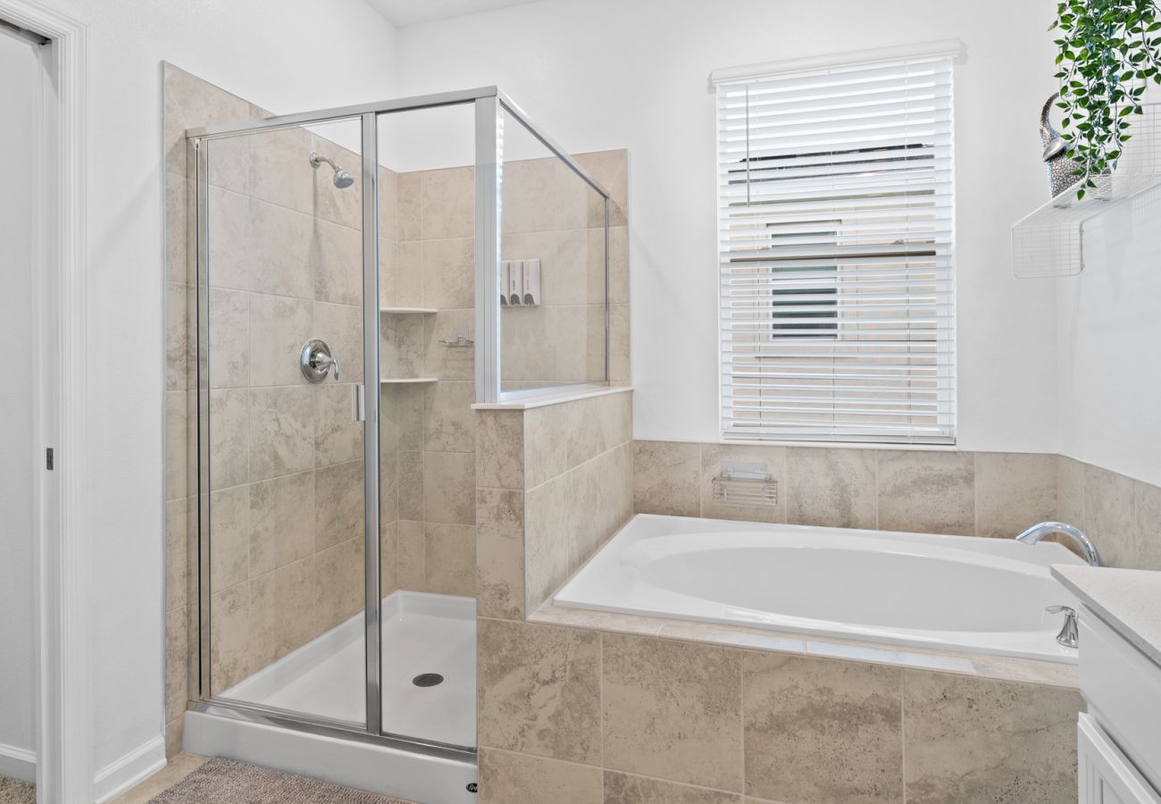 Apartment in Davenport - Stylish Condo 3Beds/2Baths/18Min from Disney