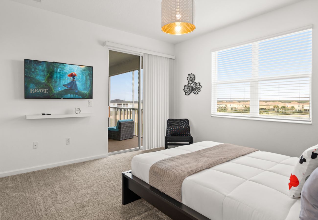 Apartment in Davenport - Stylish Condo 3Beds/2Baths/18Min from Disney