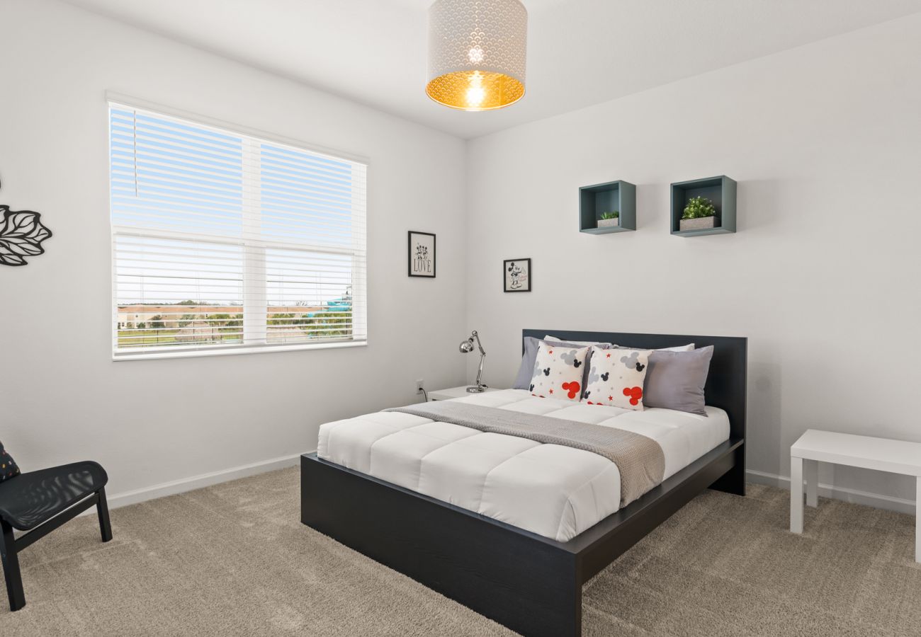 Apartment in Davenport - Stylish Condo 3Beds/2Baths/18Min from Disney