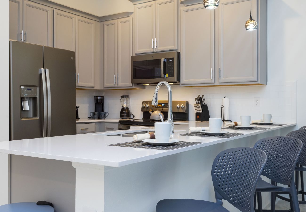 Apartment in Davenport - Sweet Condo 2Beds/2Baths/18Min Disney