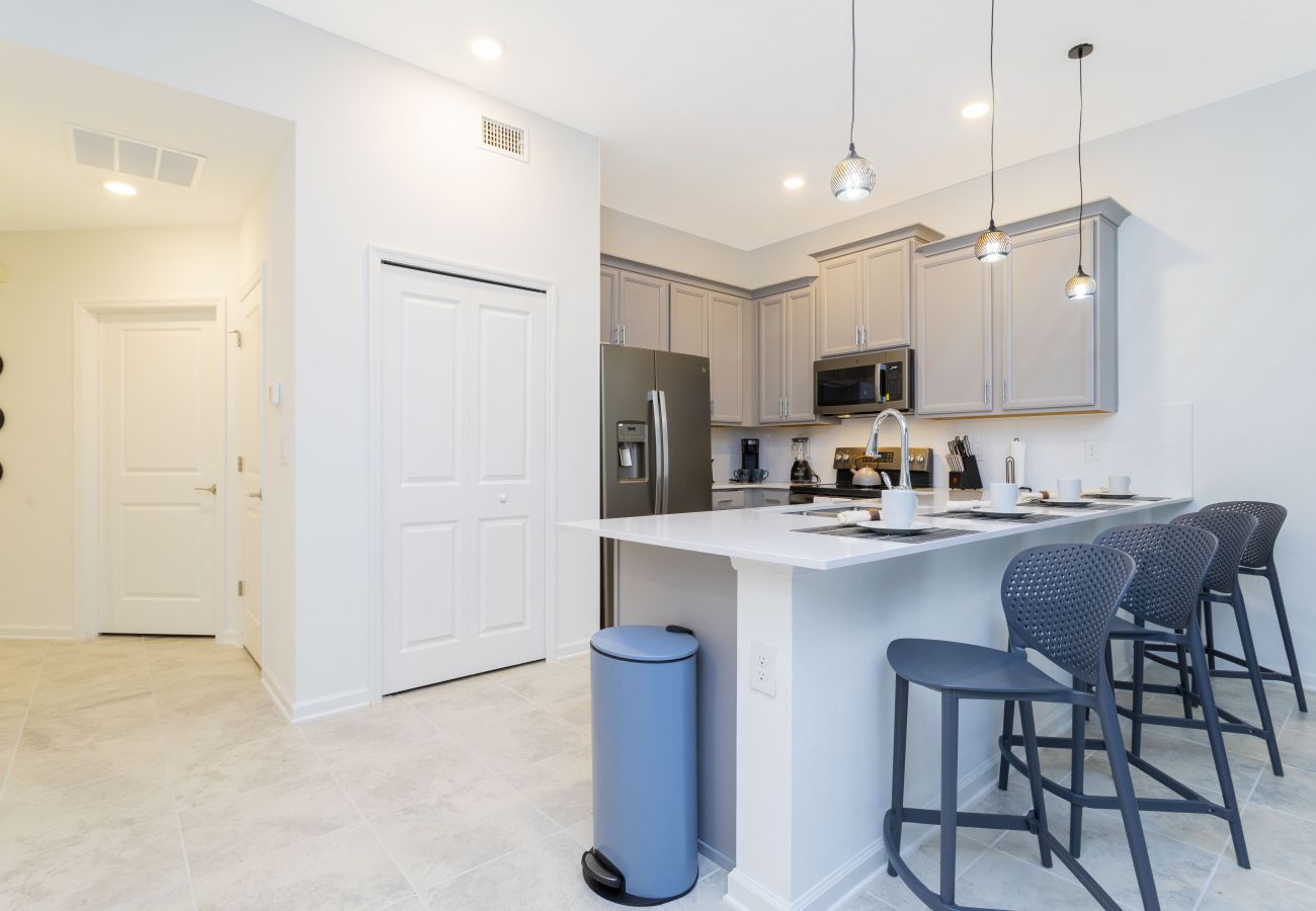 Apartment in Davenport - Sweet Condo 2Beds/2Baths/18Min Disney