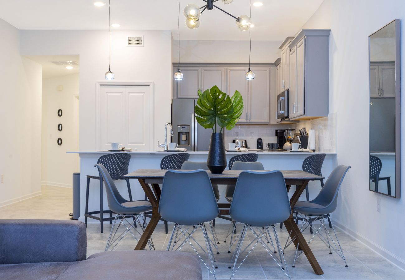Apartment in Davenport - Sweet Condo 2Beds/2Baths/18Min Disney