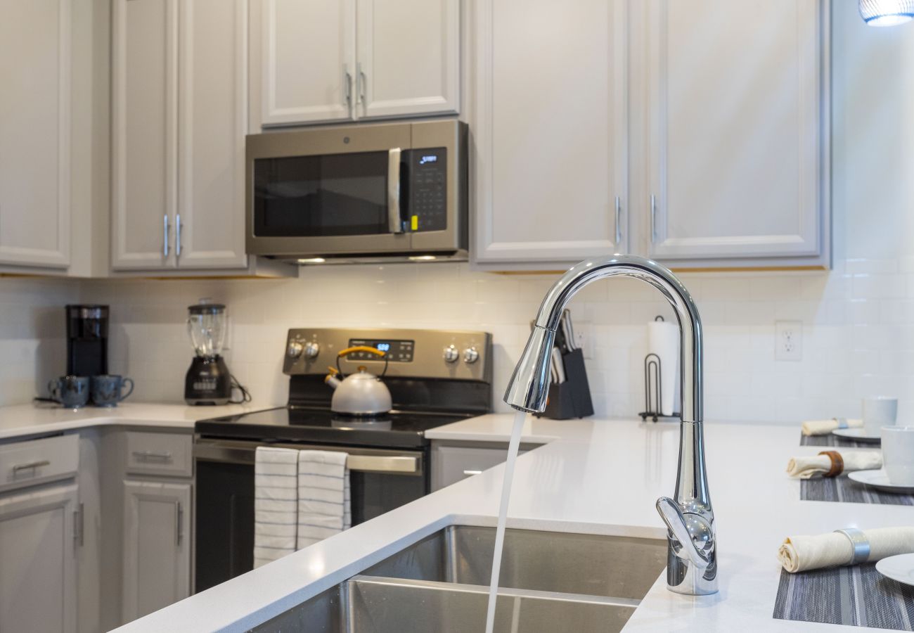 Apartment in Davenport - Sweet Condo 2Beds/2Baths/18Min Disney