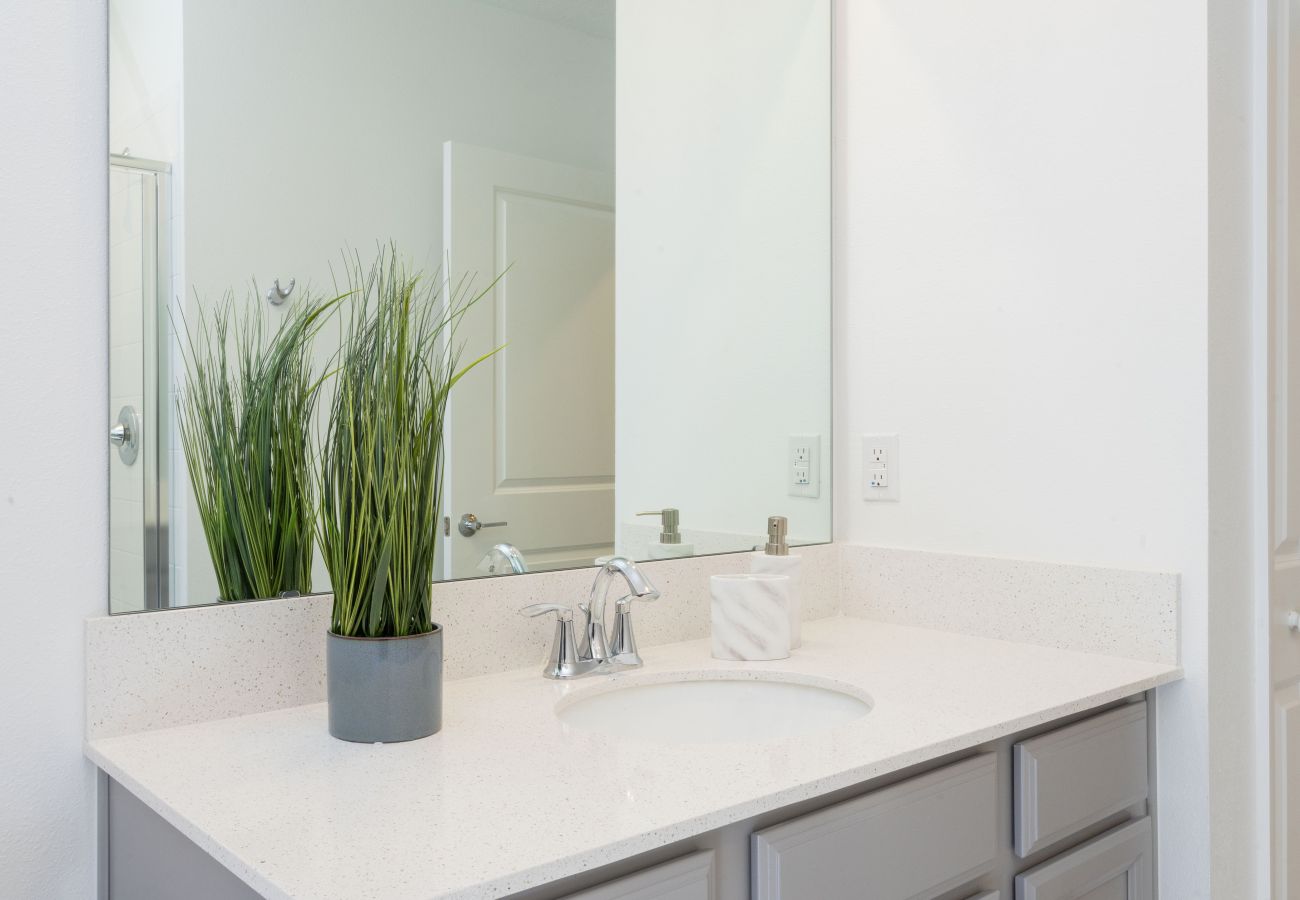 Apartment in Davenport - Sweet Condo 2Beds/2Baths/18Min Disney