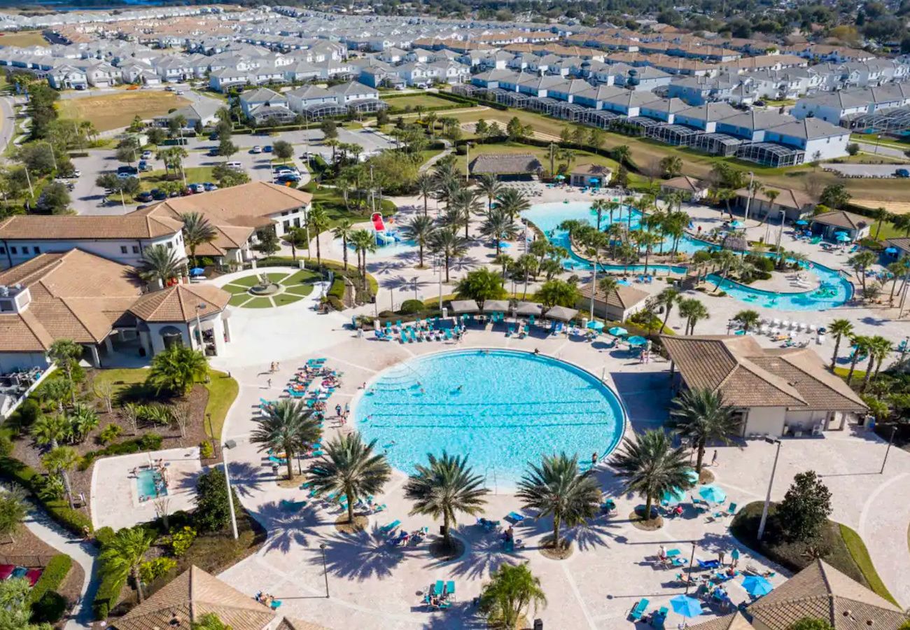 Apartment in Davenport - Beautiful Condo 2Beds/2Baths/18Min Disney