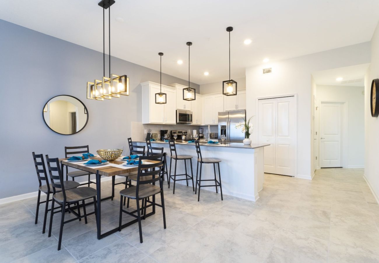 Apartment in Davenport - Beautiful Condo 2Beds/2Baths/18Min Disney