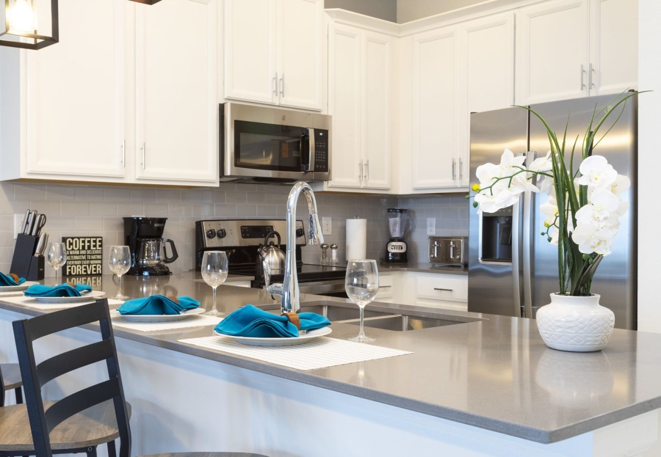 Apartment in Davenport - Beautiful Condo 2Beds/2Baths/18Min Disney