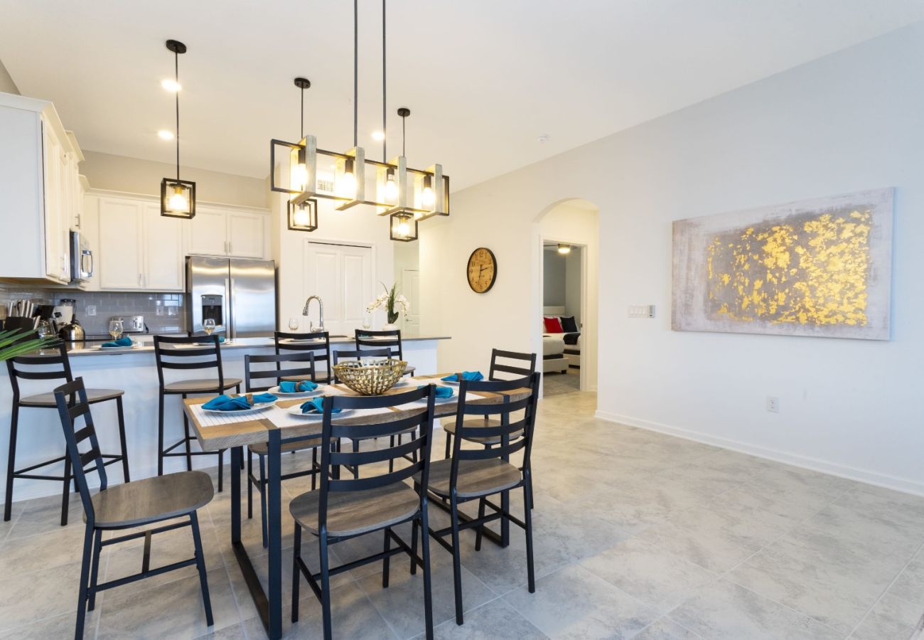 Apartment in Davenport - Beautiful Condo 2Beds/2Baths/18Min Disney