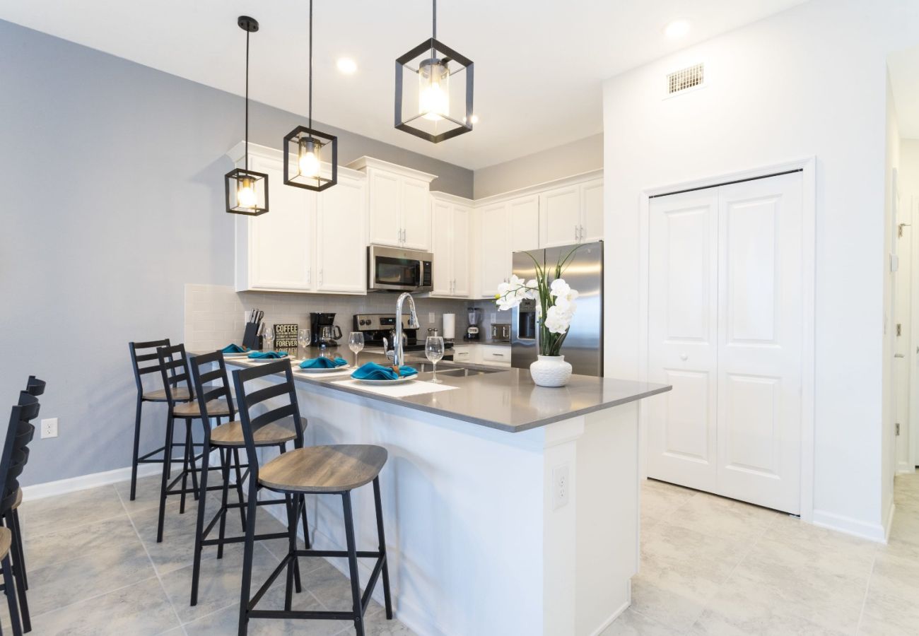 Apartment in Davenport - Beautiful Condo 2Beds/2Baths/18Min Disney