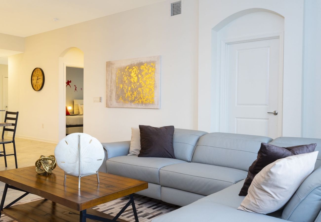 Apartment in Davenport - Beautiful Condo 2Beds/2Baths/18Min Disney