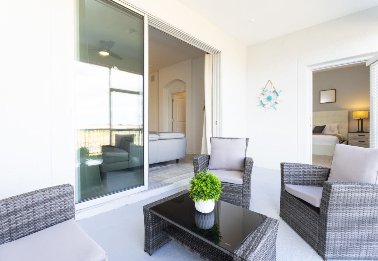 Apartment in Davenport - Beautiful Condo 2Beds/2Baths/18Min Disney