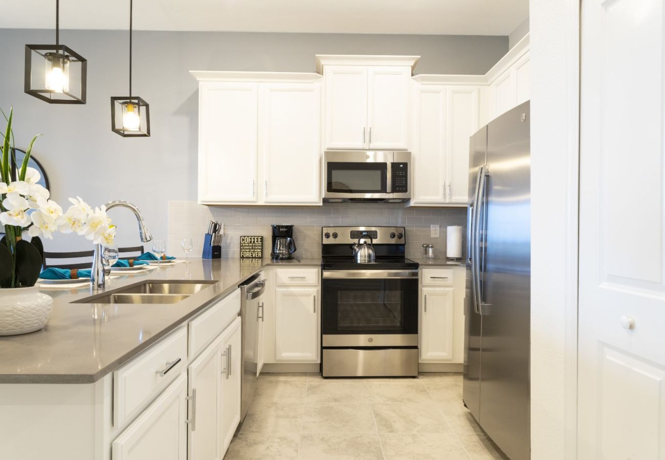 Apartment in Davenport - Beautiful Condo 2Beds/2Baths/18Min Disney