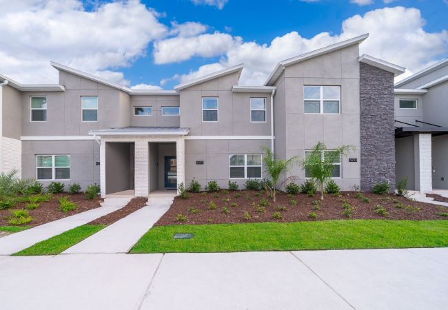 Townhouse in Kissimmee - Amazing Townhouse 4Bed/3Bath/Pool/5Min Disney Townhouse in Kissimmee - Amazing Townhouse 4Bed/3Bath/Pool/5Min Disney