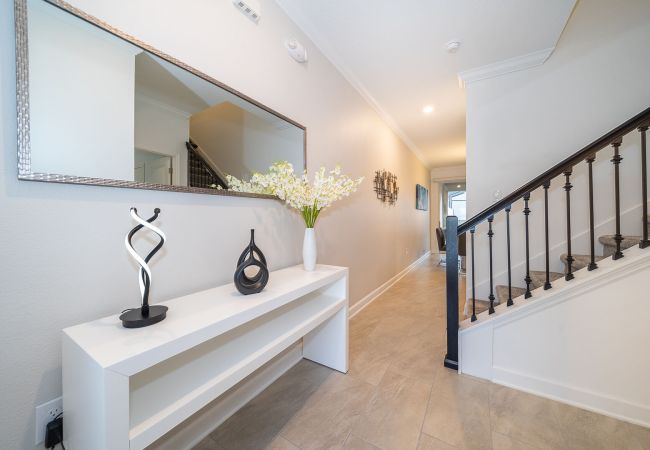 Townhouse in Kissimmee - Amazing Townhouse 4Bed/3Bath/Pool/5Min Disney Townhouse in Kissimmee - Amazing Townhouse 4Bed/3Bath/Pool/5Min Disney