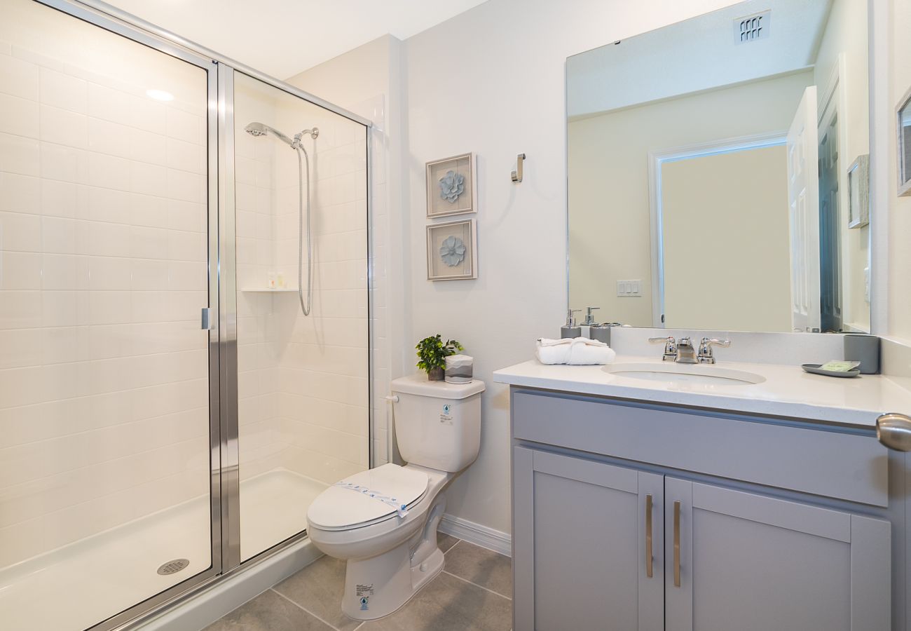 Townhouse in Kissimmee - Sweet Townhouse 4Beds/3Baths/Pool/18Min Disney