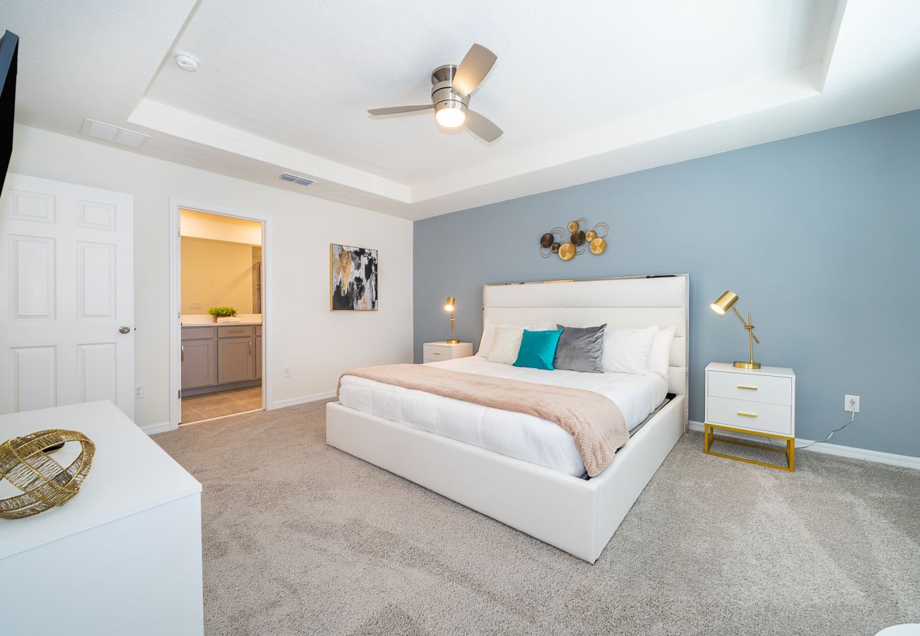 Townhouse in Kissimmee - Sweet Townhouse 4Beds/3Baths/Pool/18Min Disney