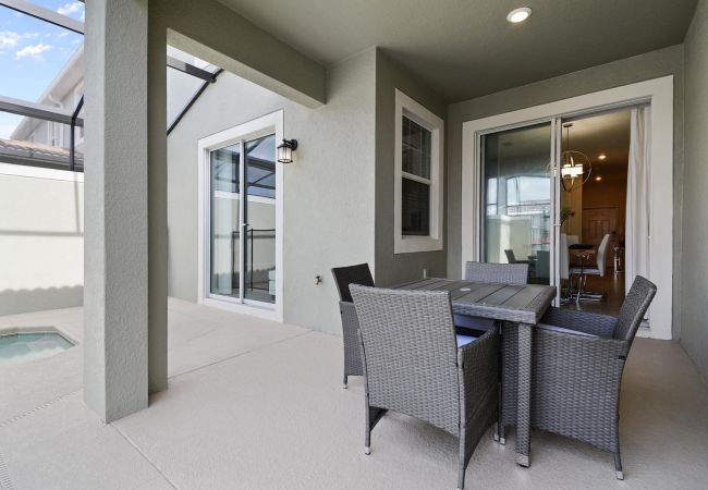 Townhouse in Kissimmee - Modern Townhouse 4Bed/3Bath/Pool/5Min Disney Townhouse in Kissimmee - Modern Townhouse 4Bed/3Bath/Pool/5Min Disney