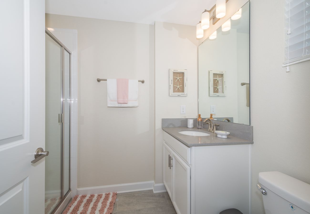 Townhouse in Davenport - Charming Townhouse 5Beds/4Baths/Pool/18 Min Disney