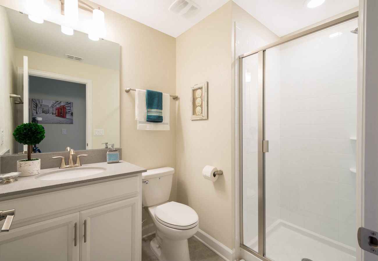 Townhouse in Davenport - Charming Townhouse 5Beds/4Baths/Pool/18 Min Disney