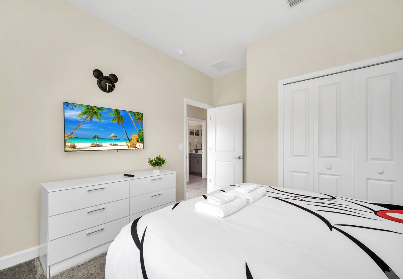 Townhouse in Kissimmee - Spectacular townhouse 5Bed/4Bath/18Min From Disney