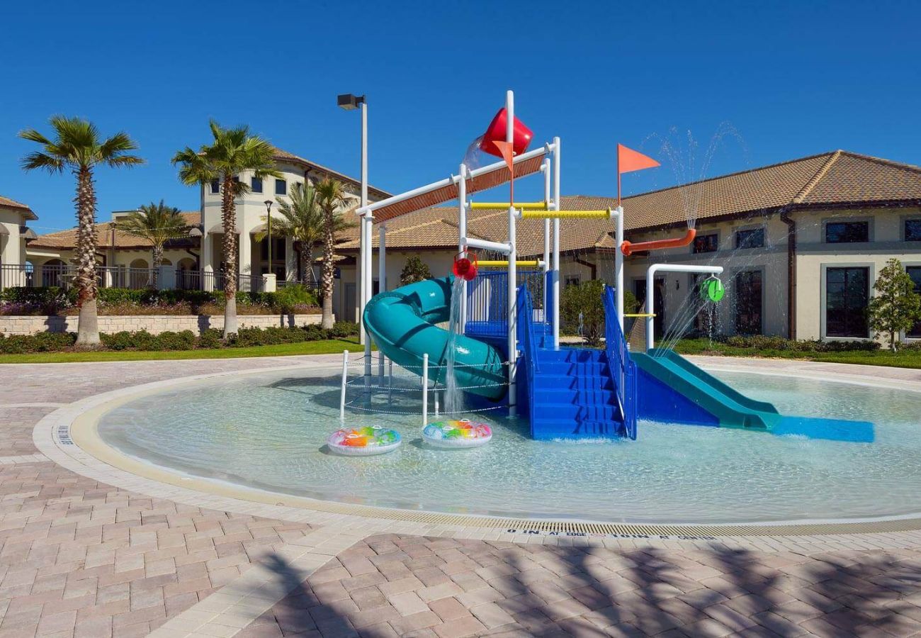 Townhouse in Kissimmee - Spectacular townhouse 5Bed/4Bath/18Min From Disney