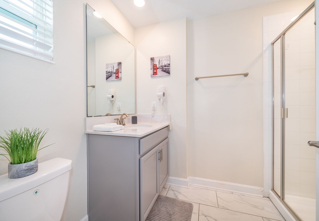 Townhouse in Kissimmee - Spectacular townhouse 5Bed/4Bath/18Min From Disney
