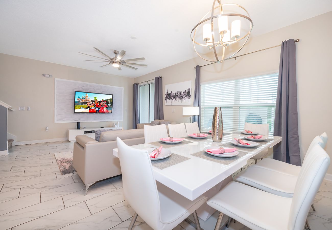 Townhouse in Kissimmee - Spectacular townhouse 5Bed/4Bath/18Min From Disney